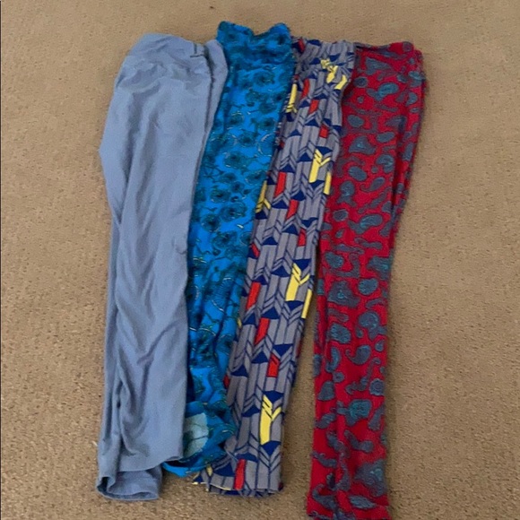 Sold!! Set of 4 pair one size leggings - Picture 2 of 3